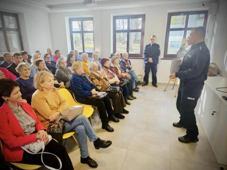 „Stop oszustom! Seniorze, nie daj się nabrać przestępcom. Debata w Ziębicach