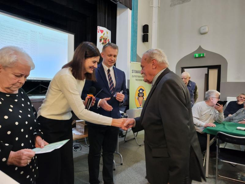 Rywalizacja i integracja seniorów, VIII Turniej w Brydża i VI Turniej w Scrabble w Złotym Stoku