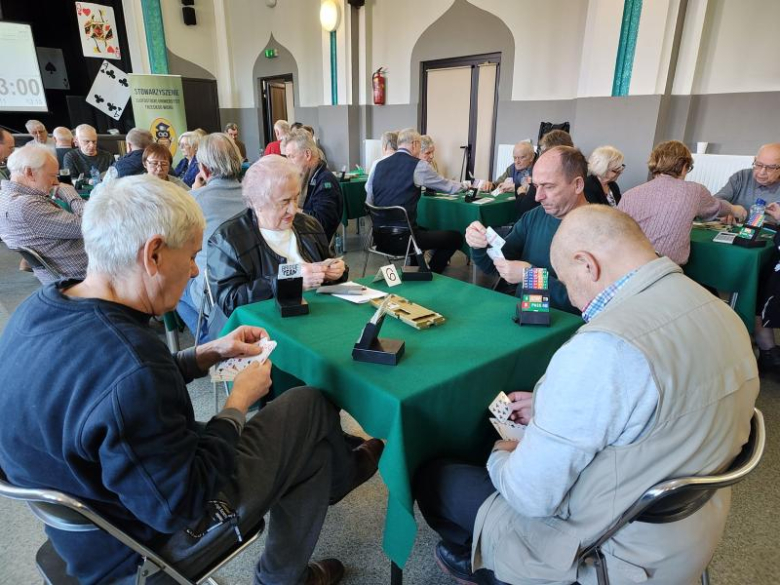 Rywalizacja i integracja seniorów, VIII Turniej w Brydża i VI Turniej w Scrabble w Złotym Stoku