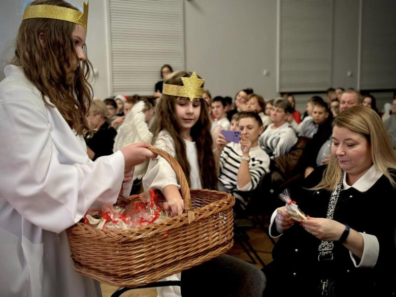 Świąteczne Jasełka uczniów Szkoły Podstawowej nr 4 w Ziębicach