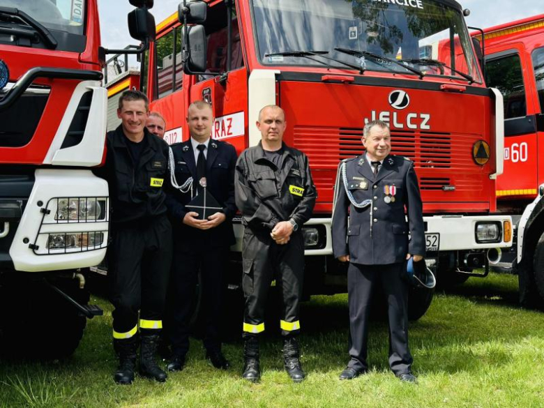Obchody 234. rocznicy uchwalenia Konstytucji 3 Maja oraz święto strażaków [foto]