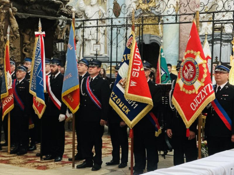 Obchody 234. rocznicy uchwalenia Konstytucji 3 Maja oraz święto strażaków [foto]