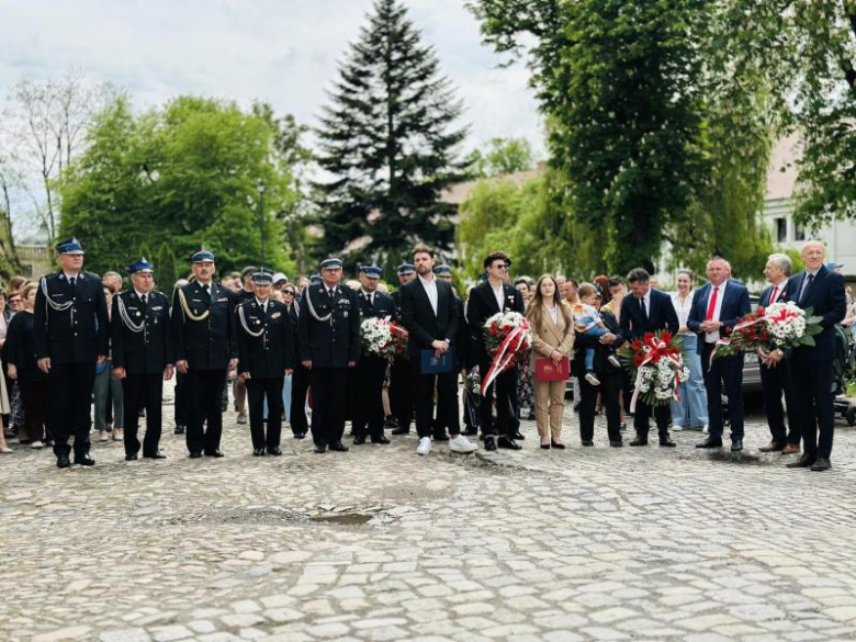Obchody 234. rocznicy uchwalenia Konstytucji 3 Maja oraz święto strażaków [foto]