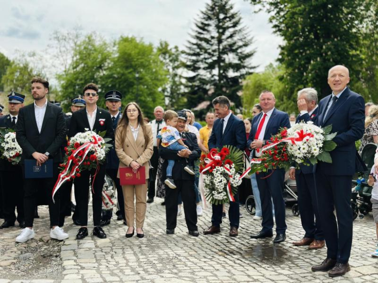 Obchody 234. rocznicy uchwalenia Konstytucji 3 Maja oraz święto strażaków [foto]