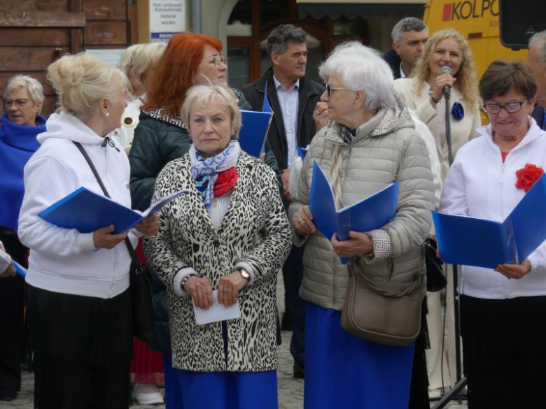 Tam, gdzie dojrzałość spotyka radość – jubileusz Uniwersytetów Trzeciego Wieku