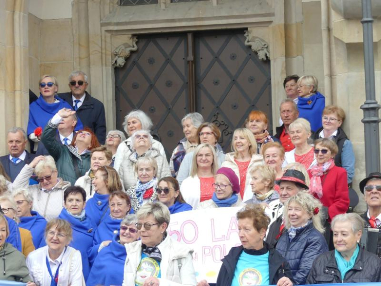 Tam, gdzie dojrzałość spotyka radość – jubileusz Uniwersytetów Trzeciego Wieku