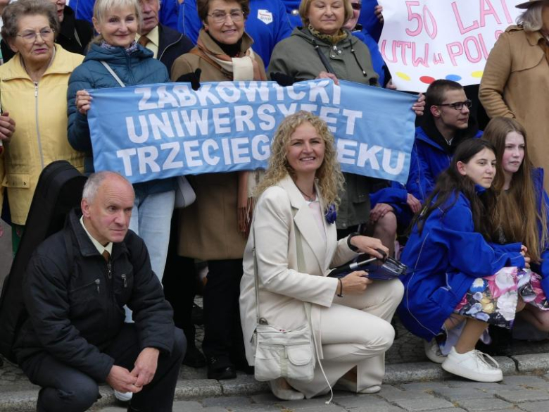 Tam, gdzie dojrzałość spotyka radość – jubileusz Uniwersytetów Trzeciego Wieku