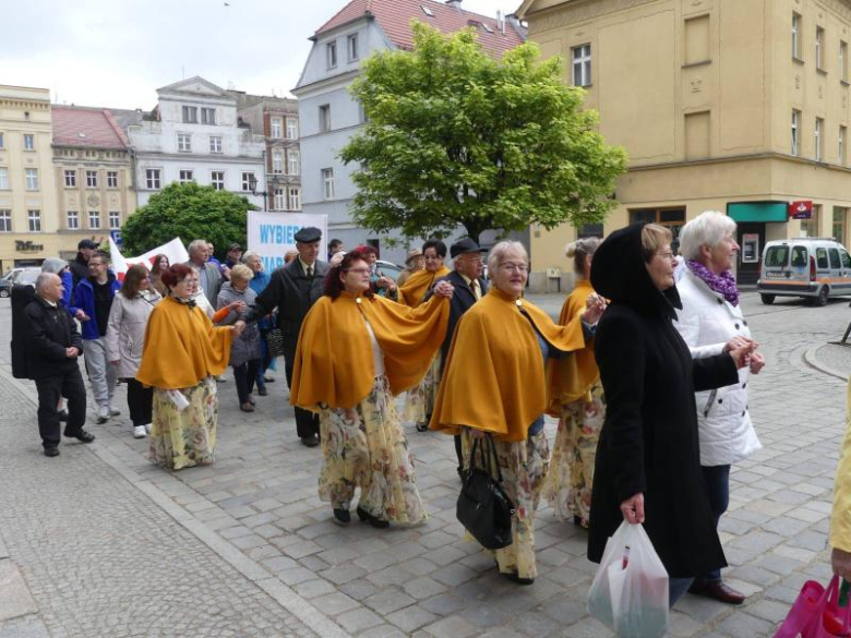 Tam, gdzie dojrzałość spotyka radość – jubileusz Uniwersytetów Trzeciego Wieku