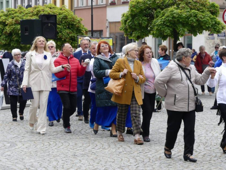 Tam, gdzie dojrzałość spotyka radość – jubileusz Uniwersytetów Trzeciego Wieku