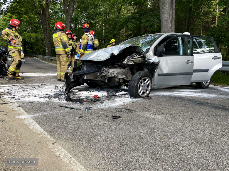 Zderzenie passata i forda na drodze wojewódzkiej nr 390
