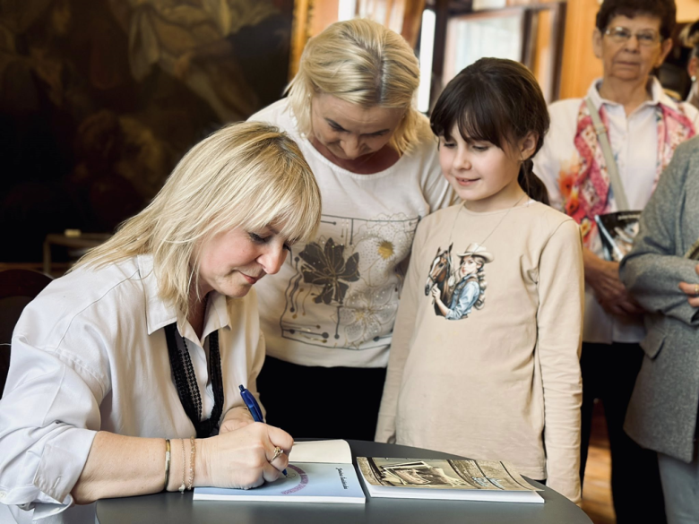 Spotkanie autorskie z Janiną Świderską