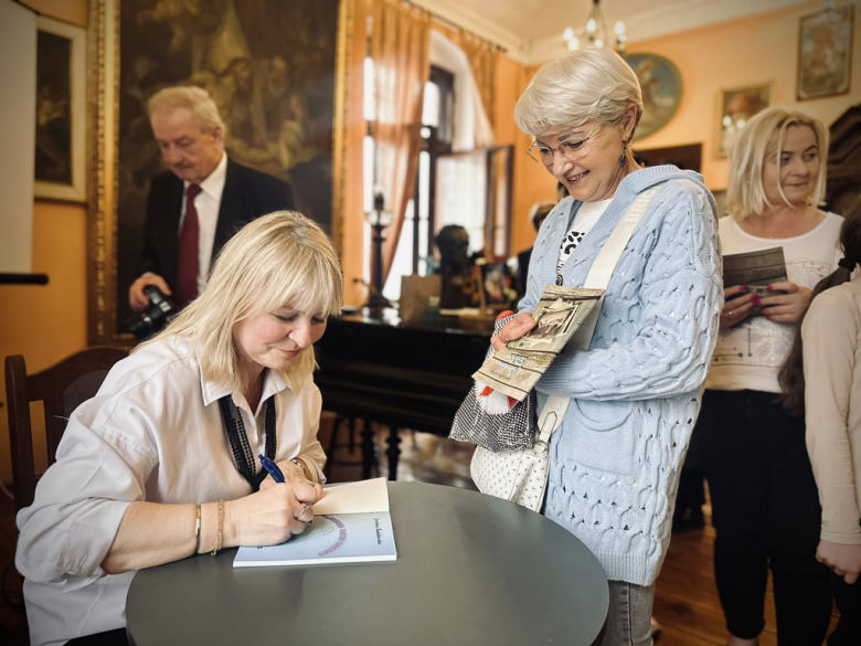 Spotkanie autorskie z Janiną Świderską
