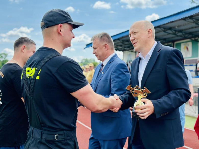 Zawody sportowo-pożarnicze w Ziębicach: OSP Ciepłowody tuż przed Głęboką