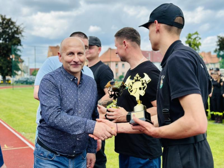 Zawody sportowo-pożarnicze w Ziębicach: OSP Ciepłowody tuż przed Głęboką