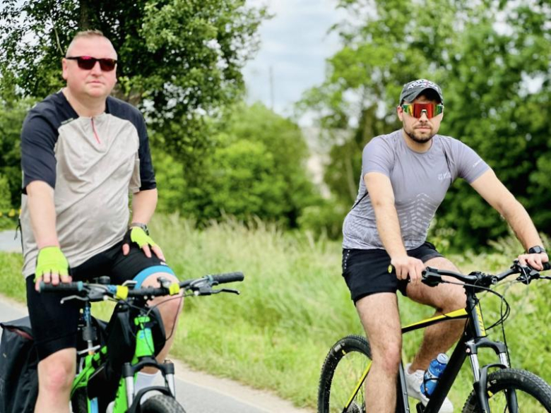Zakład przegrany, słowo dotrzymane – burmistrz Ziębic pobiegł do Złotego Stoku