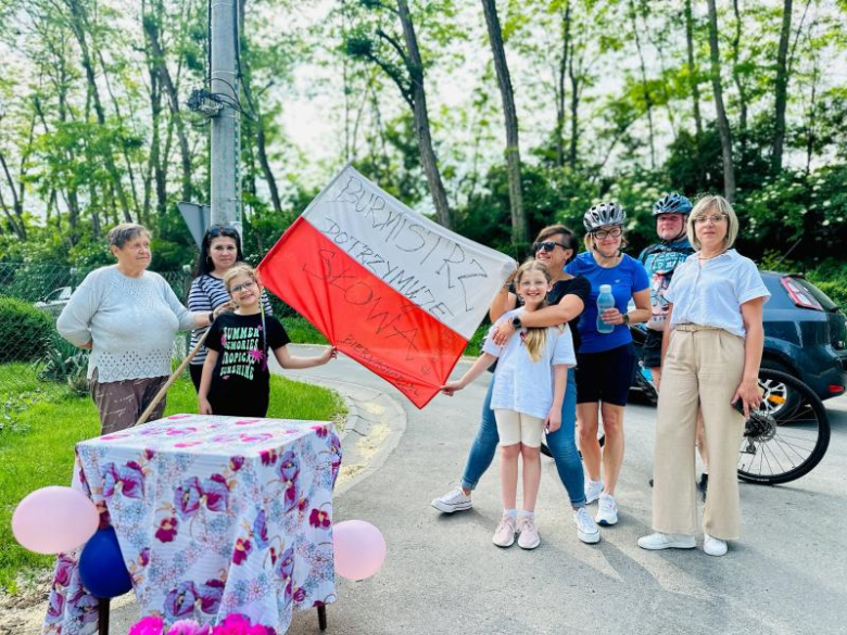 Zakład przegrany, słowo dotrzymane – burmistrz Ziębic pobiegł do Złotego Stoku