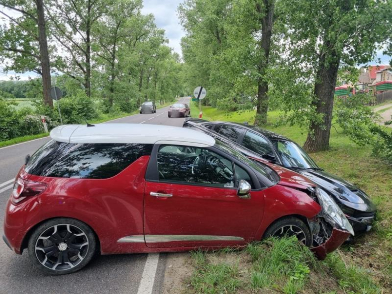 Zderzenie trzech pojazdów w Strąkowej
