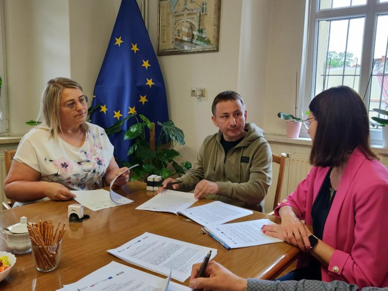 Termomodernizacja świetlicy w Laskach. Gmina podpisała umowę z wykonawcą