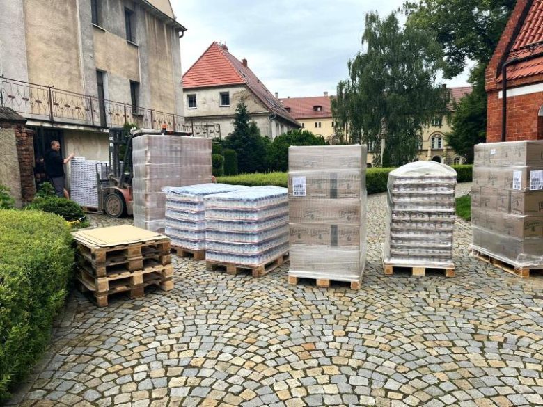 Kolejne 18 ton żywności trafiło do 231 rodzin z gminy Ziębice