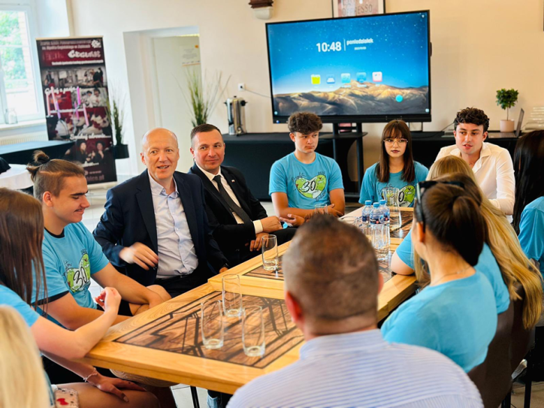 Młodzież z Ziębic wróciła z partnerskiego Brighton 