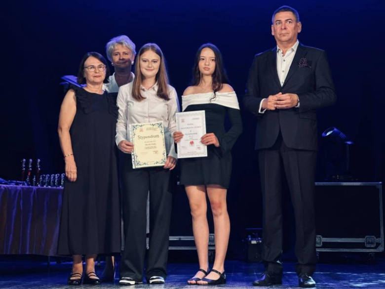 Zakończenie nauki w klasach ósmych szkoły podstawowej nr 2 w Ziębicach