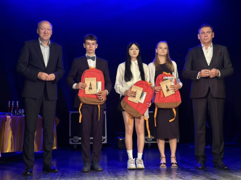 Zakończenie nauki w klasach ósmych szkoły podstawowej nr 2 w Ziębicach
