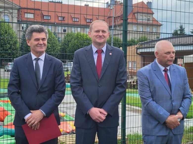 Najlepsi uczniowie ze szkół ponadpodstawowych nagrodzeni przez Zarząd Powiatu Ząbkowickiego
