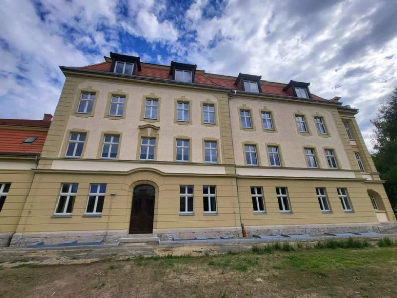 Zakończono kolejną inwestycję Powiatu Ząbkowickiego. Zespół Szkół Zawodowych w nowej odsłonie