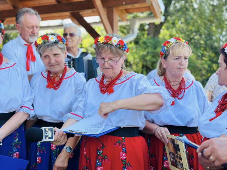 Dożynki w Starczówku – wspólne świętowanie plonów