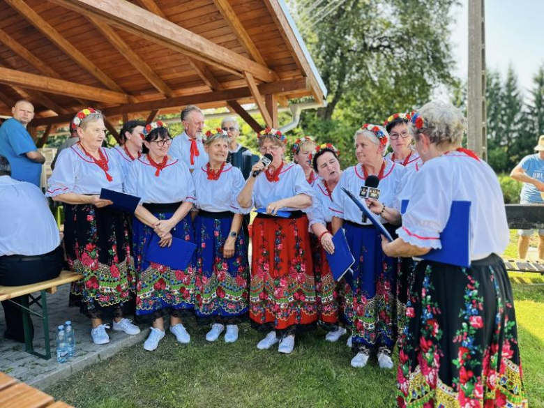 Dożynki w Starczówku – wspólne świętowanie plonów