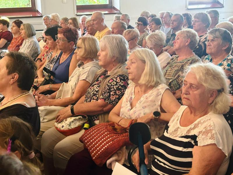 Ruszył Program Karty Seniora Aglomeracji Wrocławskiej – Jak otrzymać kartę i korzystać ze zniżek?