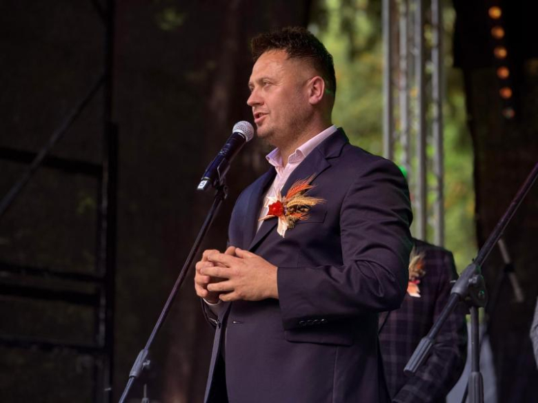 Rolnicy świętowali w Henrykowie. Znamy sołectwo z najładniejszym wieńcem i zasłużonych rolników