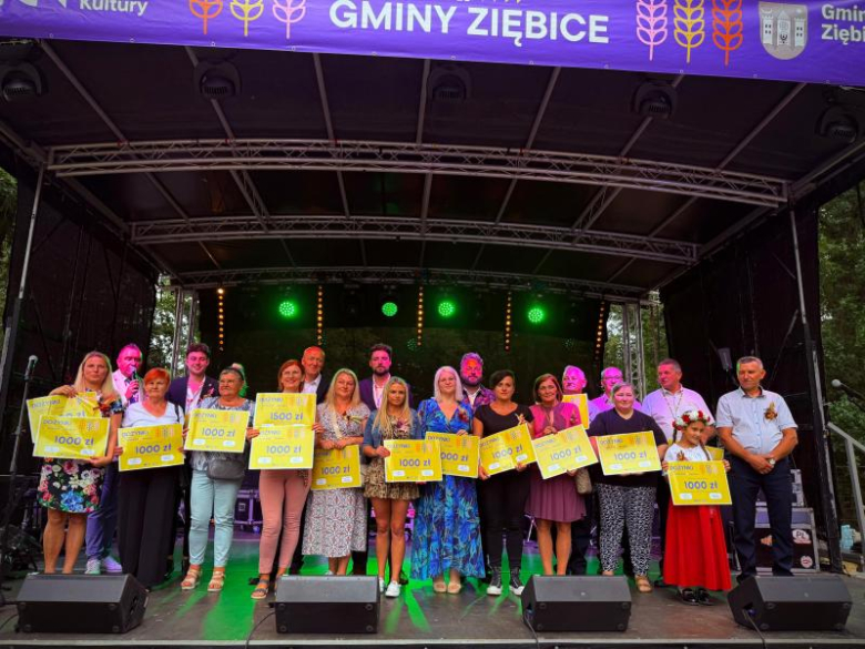 Rolnicy świętowali w Henrykowie. Znamy sołectwo z najładniejszym wieńcem i zasłużonych rolników
