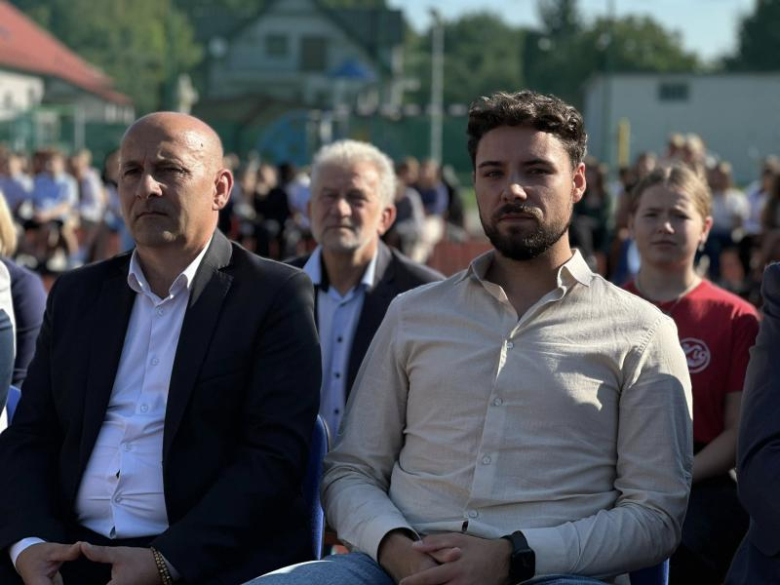 Gminne rozpoczęcie roku szkolnego w Szkole Podstawowej nr 2 w Ziębicach