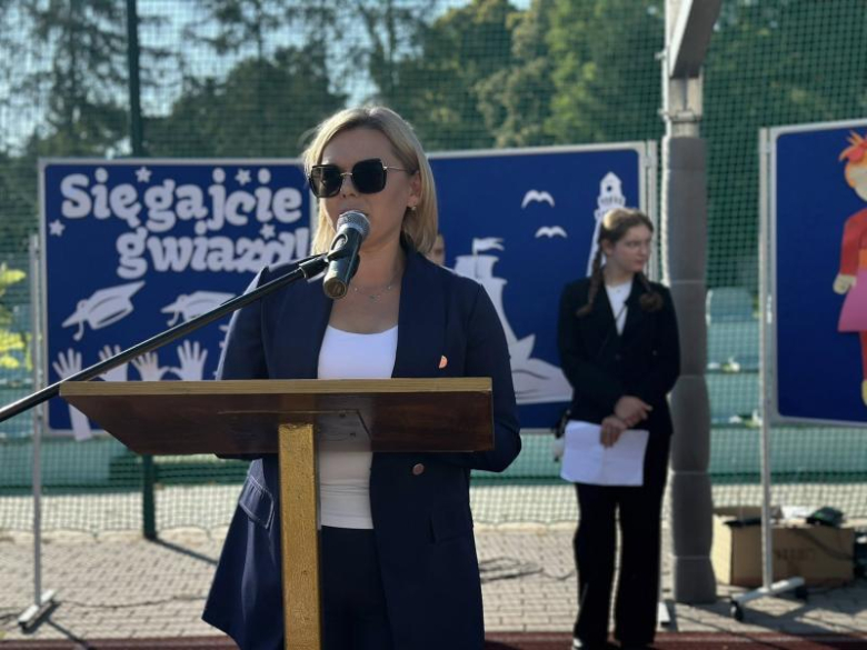 Gminne rozpoczęcie roku szkolnego w Szkole Podstawowej nr 2 w Ziębicach