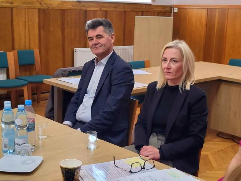 Spotkanie rodzin zastępczych i placówek opiekuńczych z władzami powiatu ząbkowickiego