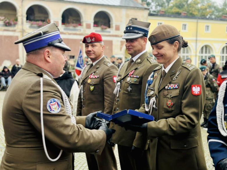 Uroczyste ślubowanie pierwszoklasistów Katolickiego Liceum Ogólnokształcącego w Henrykowie