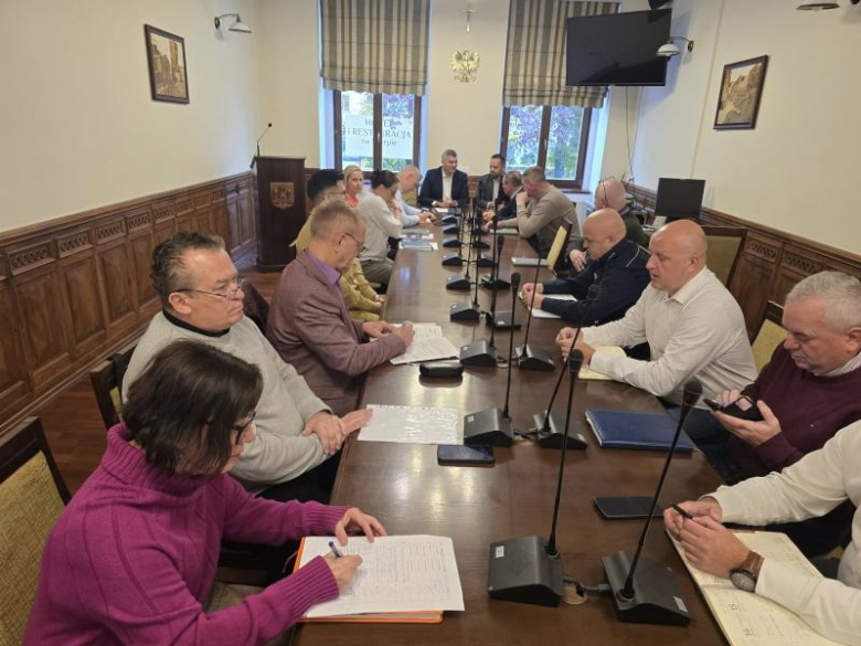 Posiedzenie Gminnego Zespołu Zarządzania Kryzysowego. Zbliża się coroczna akcja „Zima”
