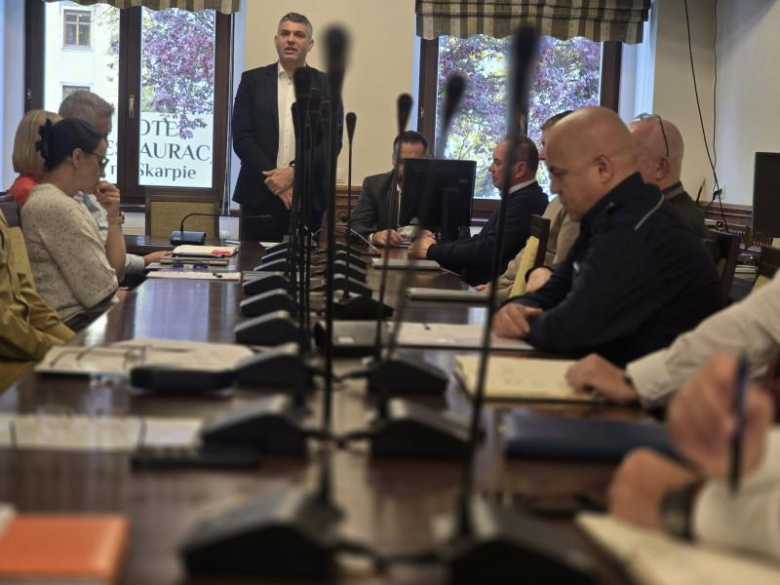 Posiedzenie Gminnego Zespołu Zarządzania Kryzysowego. Zbliża się coroczna akcja „Zima”