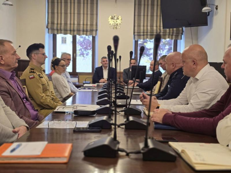 Posiedzenie Gminnego Zespołu Zarządzania Kryzysowego. Zbliża się coroczna akcja „Zima”