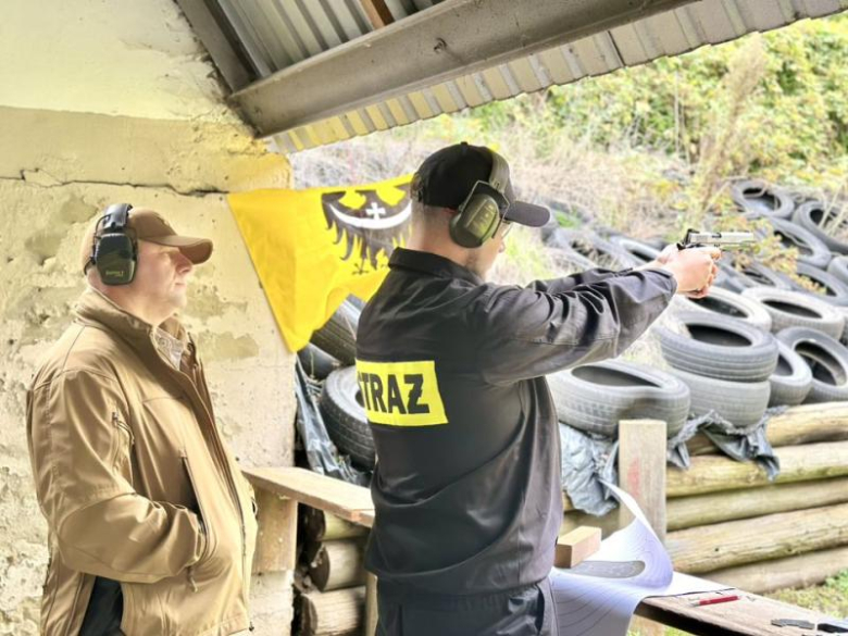 Strażacy-ochotnicy z powiatu ząbkowickiego rywalizowałli w zawodach strzeleckich. Znamy najlepszych