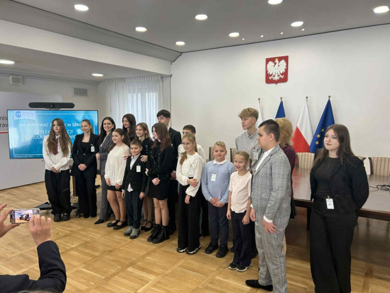 W gronie nagrodzonych znalazł się Julian Czarnota, uczeń klasy IIa, który zdobył III miejsce