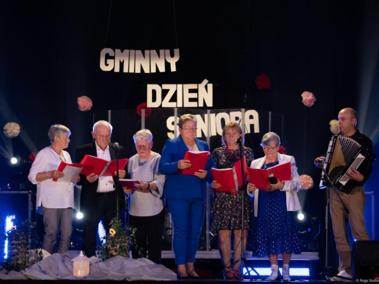 Gminny Dzień Seniora w Ciepłowodach – święto radości, muzyki i wspólnoty