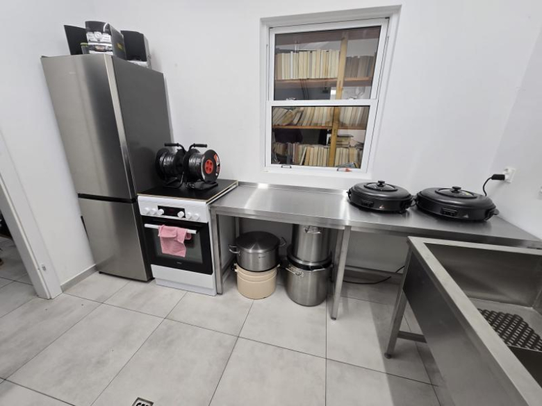 Nowe wyposażenie w świetlicy wiejskiej w Ożarach
