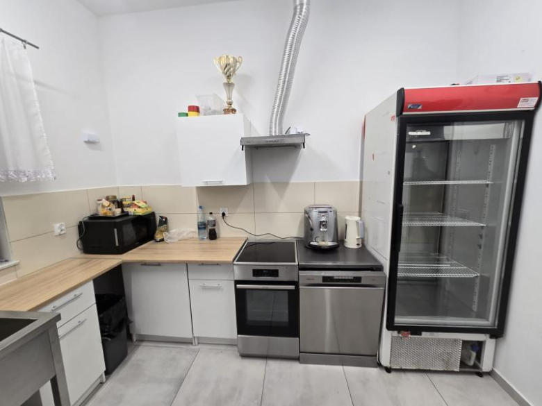 Nowe wyposażenie w świetlicy wiejskiej w Ożarach
