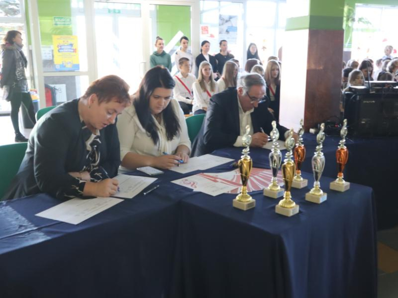 Szkolny Konkurs Pieśni Patriotycznej w Ciepłowodach. Znamy rostrzygnięcia