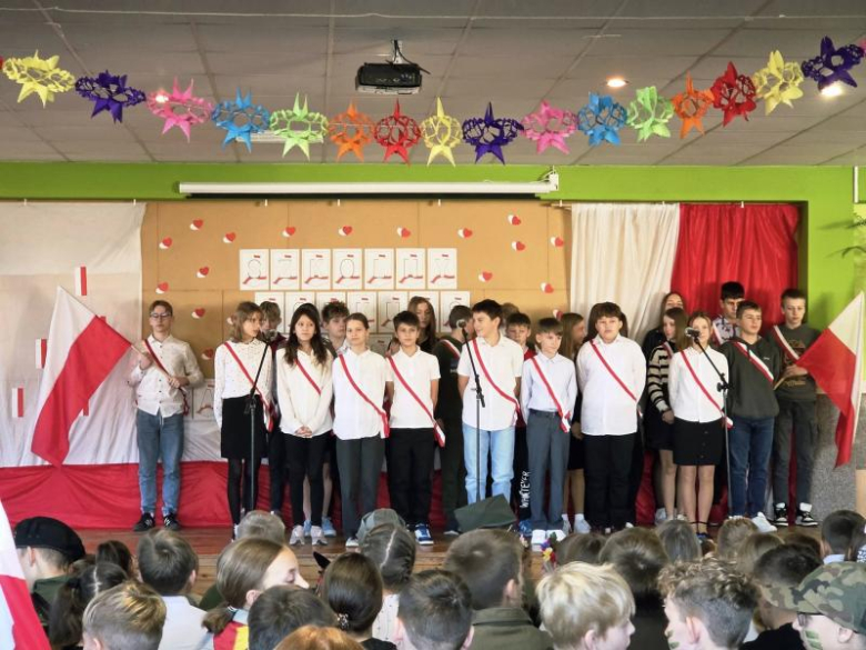 Szkolny Konkurs Pieśni Patriotycznej w Ciepłowodach. Znamy rostrzygnięcia