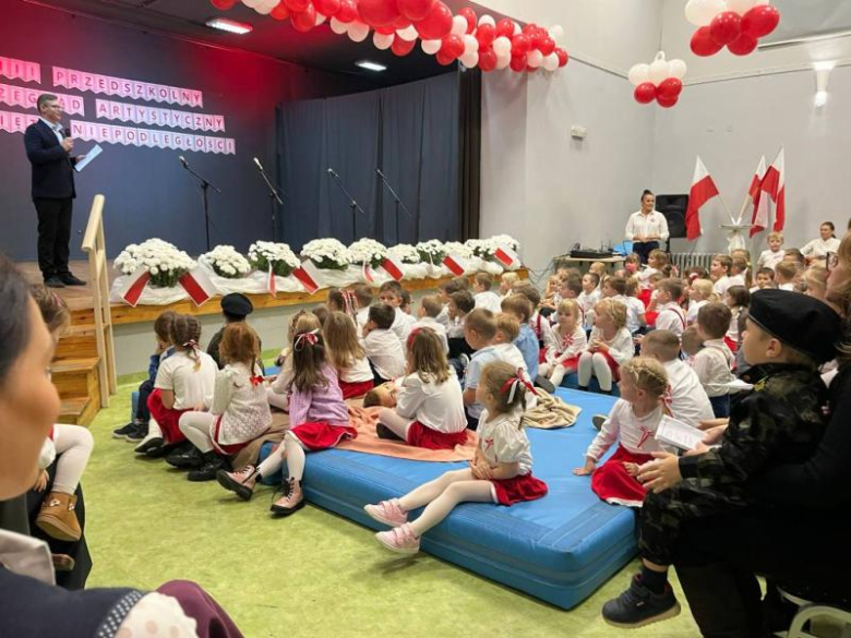 VIII Przedszkolny Przegląd Artystyczny z okazji Święta Niepodległości