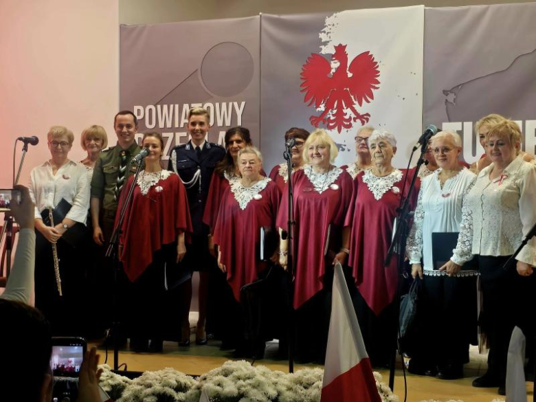 X Powiatowy Przegląd Pieśni Patriotycznych w Stoszowicach