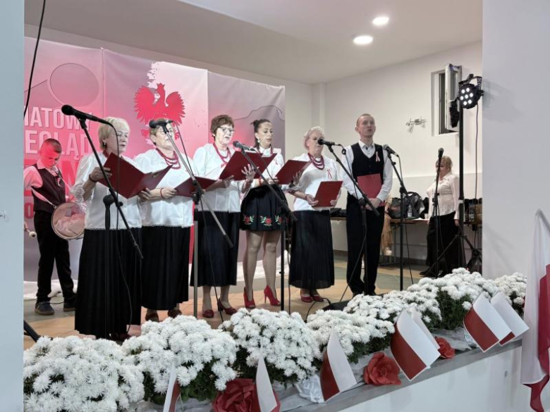 X Powiatowy Przegląd Pieśni Patriotycznych w Stoszowicach